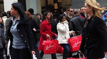 美對(duì)華3000億美元商品加征關(guān)稅 中國出口商漲價(jià)美消費(fèi)者買單